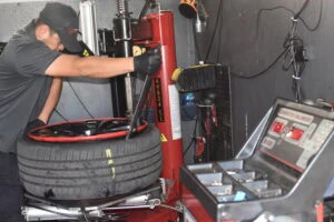 Mobile Tire Changing Trucks