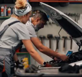 assisting-with-automotive-repairs-img
